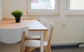 FULL HOUSE Premium Apartments - Jena Holzmarkt - WiFi&Netflix inkl.